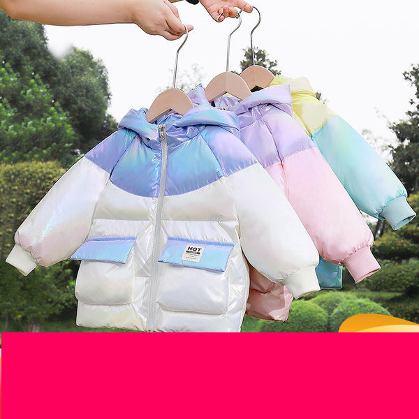 Laisvalaikio vaikiška striukė su gobtuvu ir 3D elementu mergaitėms