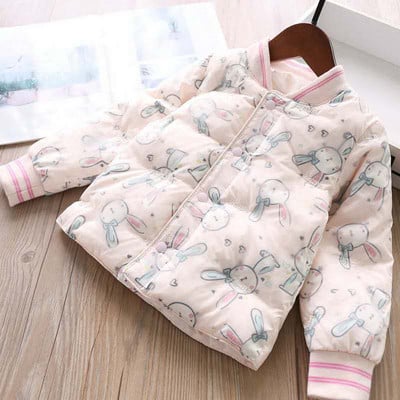 Pavasarinė vaikiška striukė su aplikacijomis ir sagomis