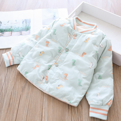 Pavasarinė vaikiška striukė su aplikacijomis ir sagomis