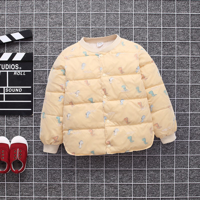 Proljetna dječja jakna s gumbima i uzorkom