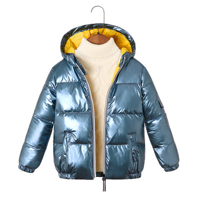 Zimska jakna s kapuljačom i sjajnim efektom