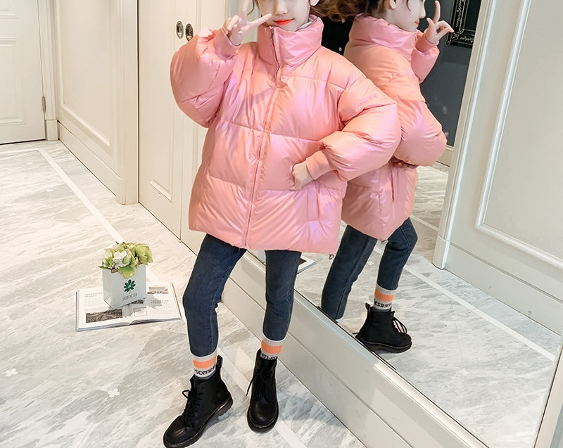 Dječja ležerna jakna prikladna za zimu s visokim ovratnikom i patentnim zatvaračem