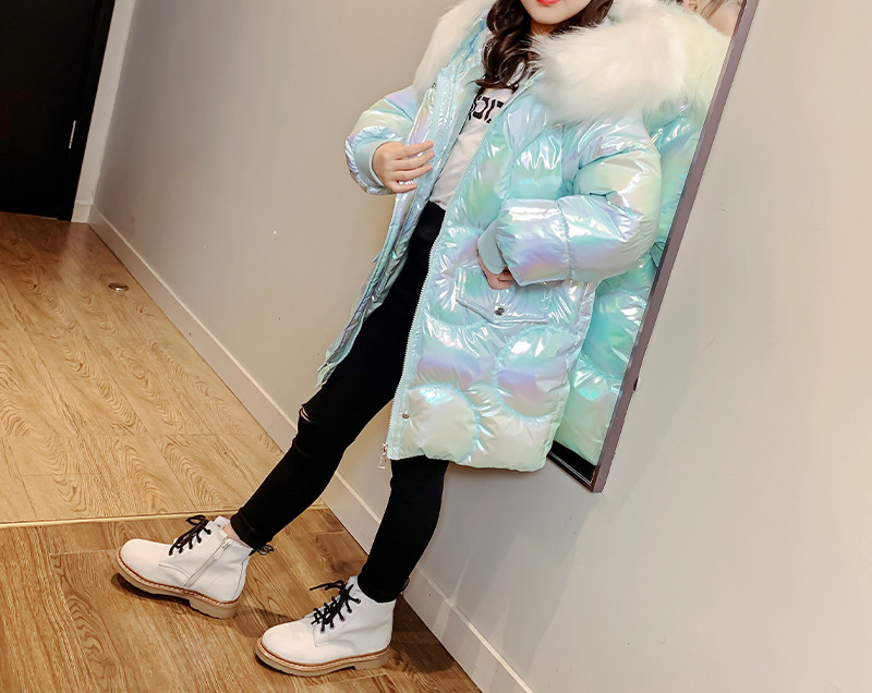 Dječja zimska jakna srednje dužine s donjim ovratnikom