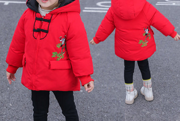 Novi model dječje jakne pogodne za zimu sa kapuljačom i vezom