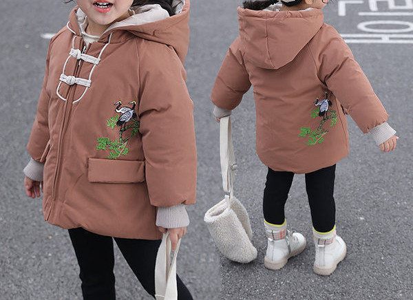 Novi model dječje jakne pogodne za zimu sa kapuljačom i vezom