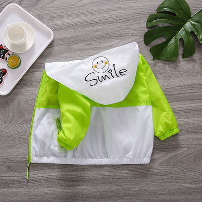 Proljetna dječja jakna za djevojčice s kapuljačom i vezom