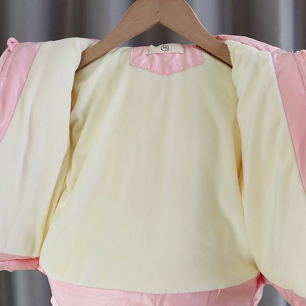 Dječja roza jakna s kapuljačom i vezicama u struku