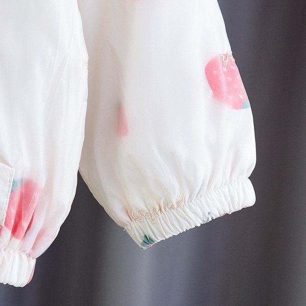 Dnevna dječja jakna s kapuljačom i džepovima - za djevojčice