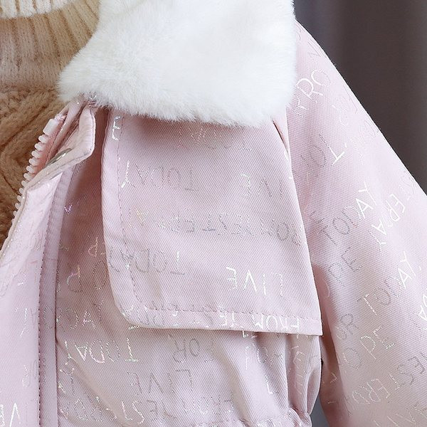 Vaikų parkas mergaitėms su pūkais ir kaklaraiščiais