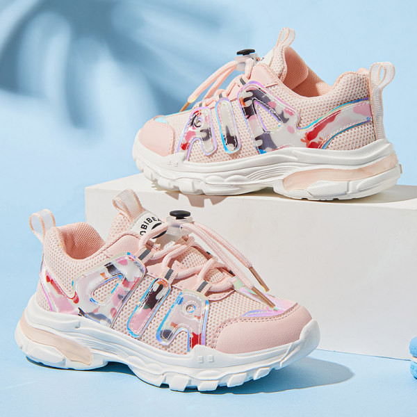 Novi model dječjih patika sa naljepnicom za djevojčice