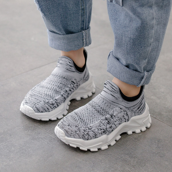 Dječje mrežaste tenisice s grubim potplatom