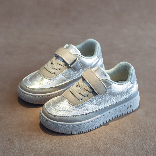 Νέο μοντέλο παιδικά έκο δερμάτινα αθλητικά παπόυτσια  με επίπεδη σόλα