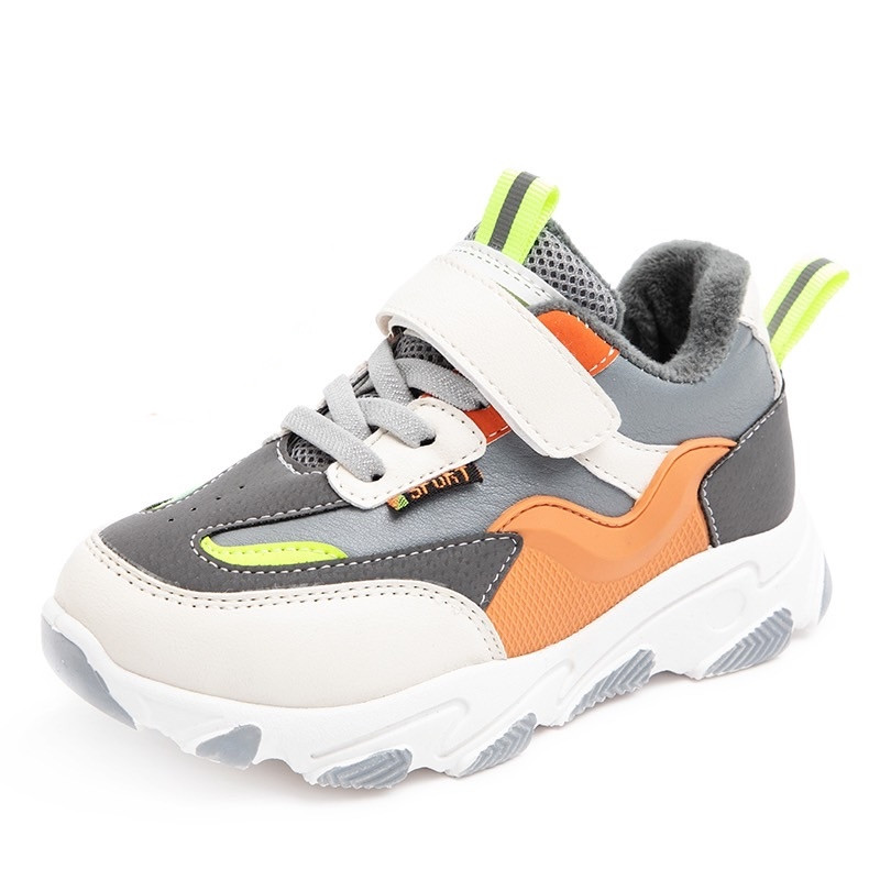 Ležerne dječje tenisice s toplom postavom i naljepnicama