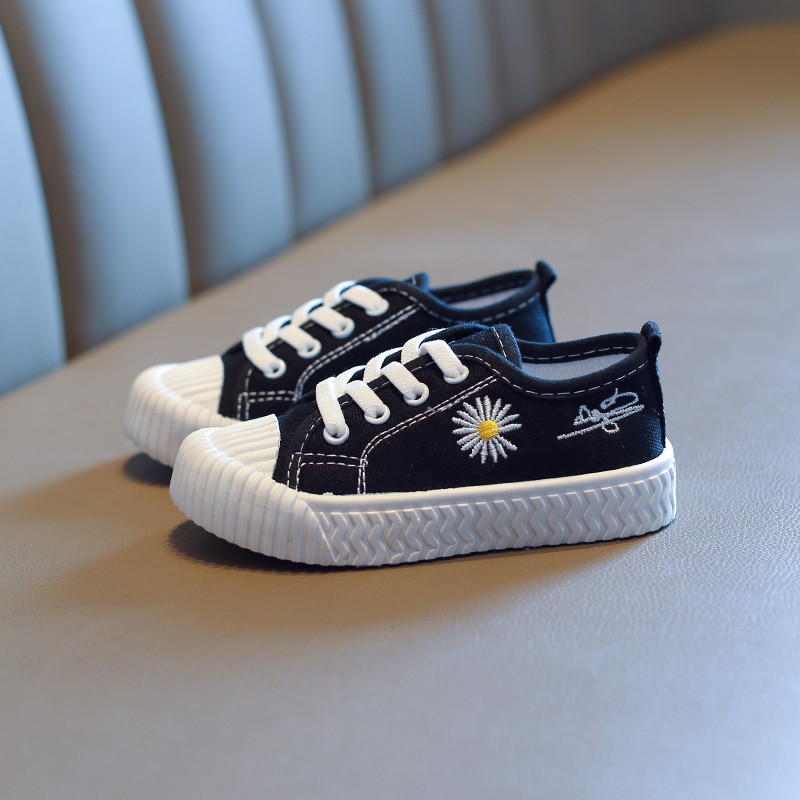 Ležerne tenisice za djevojčice s vezom