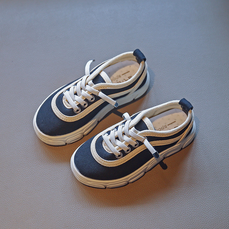 Παιδικά αθλητικά πάνινα παπούτσια με κορδόνια