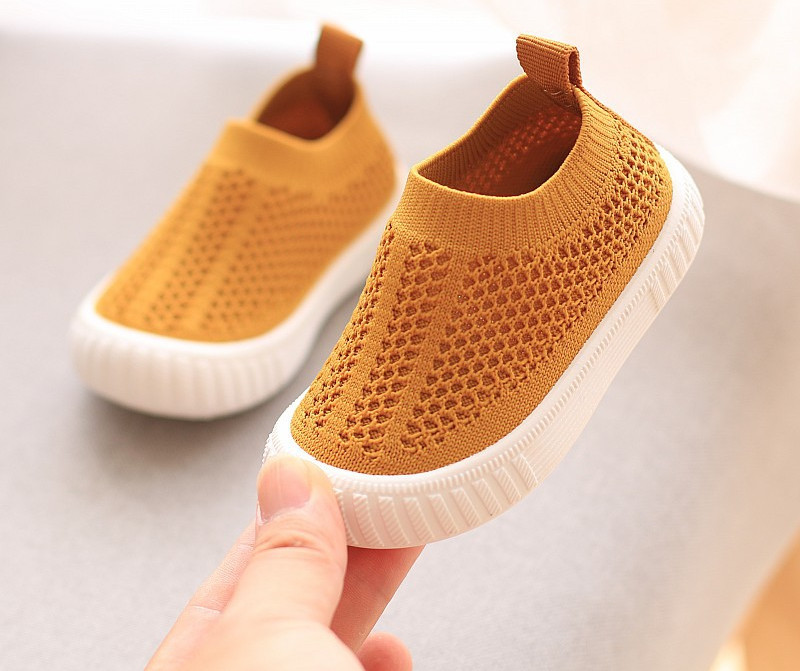 Bērnu kedas no tekstila - zeķu tipa