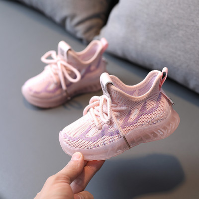 Μοντέρνα παιδικά αθλητικά παπούτσια με κορδόνια