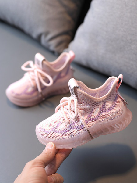 Μοντέρνα παιδικά αθλητικά παπούτσια με κορδόνια