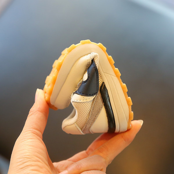 Παιδικά αθλητικά παπούτσια με λουράκια βελκρό  για κορίτσια και αγόρια