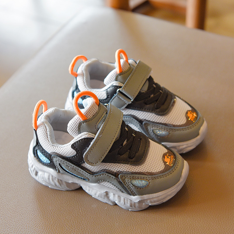 Παιδικά αθλητικά παπούτσια με τραχιά σόλα από οικολογικό δέρμα και υφάσματα