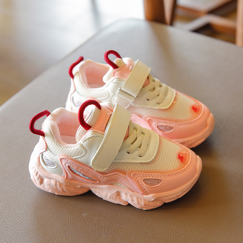 Παιδικά αθλητικά παπούτσια με τραχιά σόλα από οικολογικό δέρμα και υφάσματα