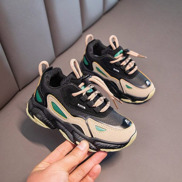 Παιδικά αθλητικά παπούτσια με κορδόνια κατάλληλα για την άνοιξη