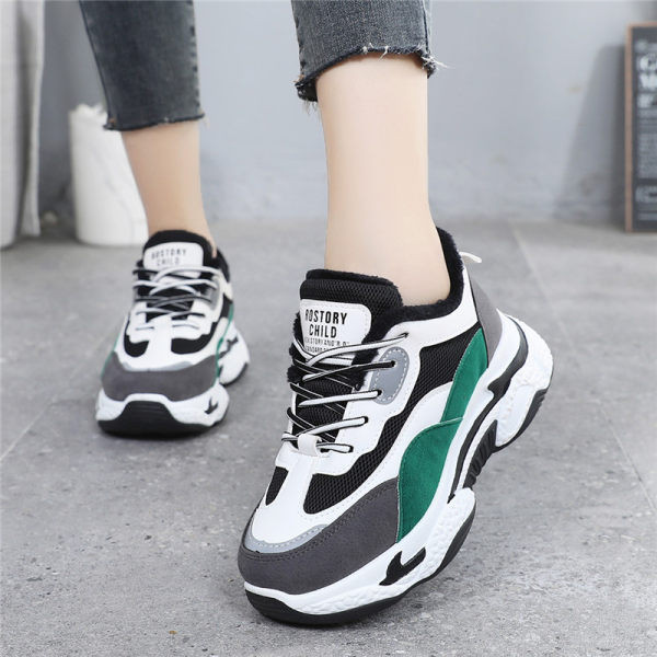 Novi model dječjih tenisica sa grubim đonom u više boja