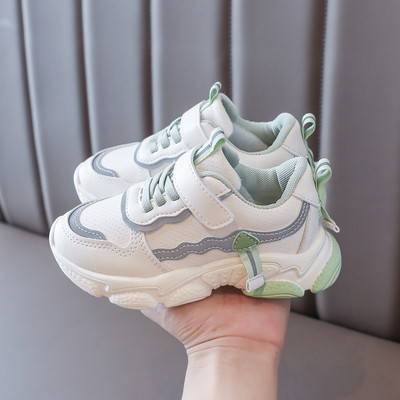 Παιδικά αθλητικά  παπούτσια με λουράκια βελκρό κατάλληλα για κορίτσια