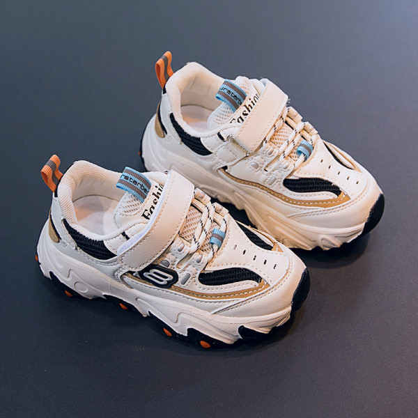 Παιδικά αθλητικά  παπούτσια για κορίτσια και αγόρια