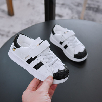 Model nou de adidași pentru copii de primăvară în galben și alb