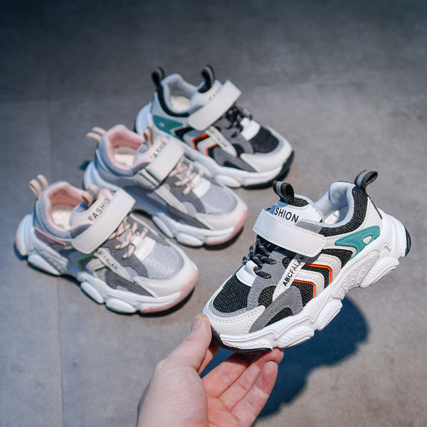 Adidași pentru copii cu șireturi și autocolant - pentru fete