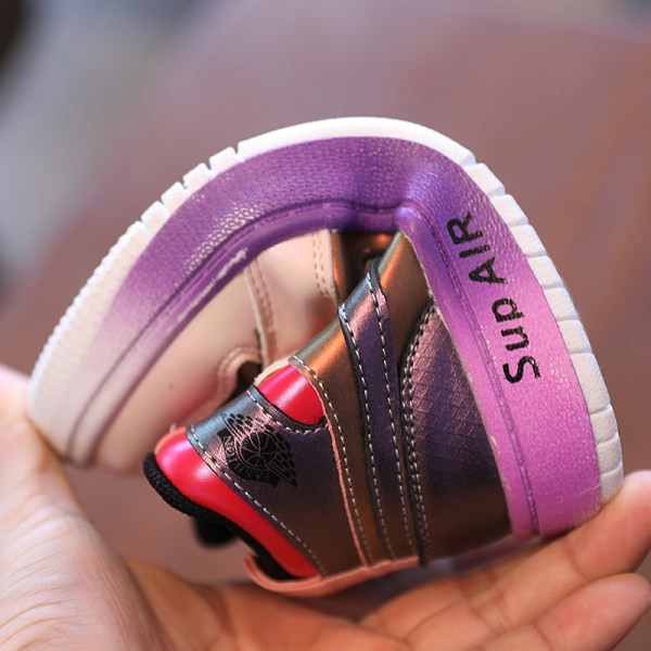 Novi model kožnih tenisica do gležnja