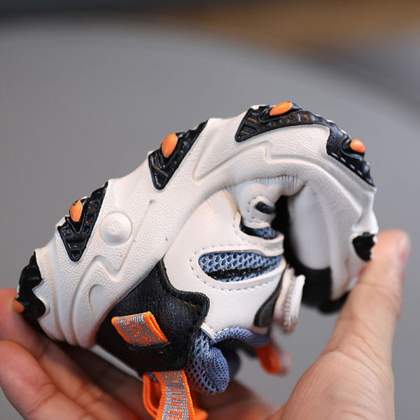 Novi model sportskih tenisica za djevojčice i dječake