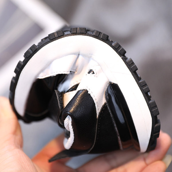 Nove proljetne dječje tenisice od eko brušene kože