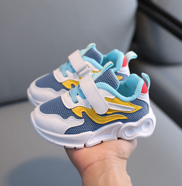 Ležerne dječje tenisice za djevojčice - primjerene za proljeće