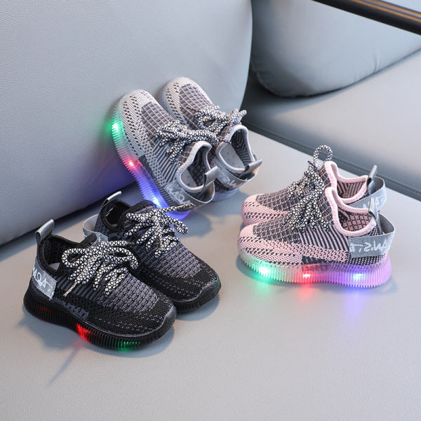 Svjetleće dječje tenisice s vezicama