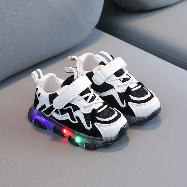 Novi model dječjih svjetlećih tenisica za djevojčice i dječake