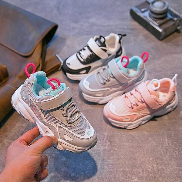 Dječje tenisice sa naljepnicom u tri boje