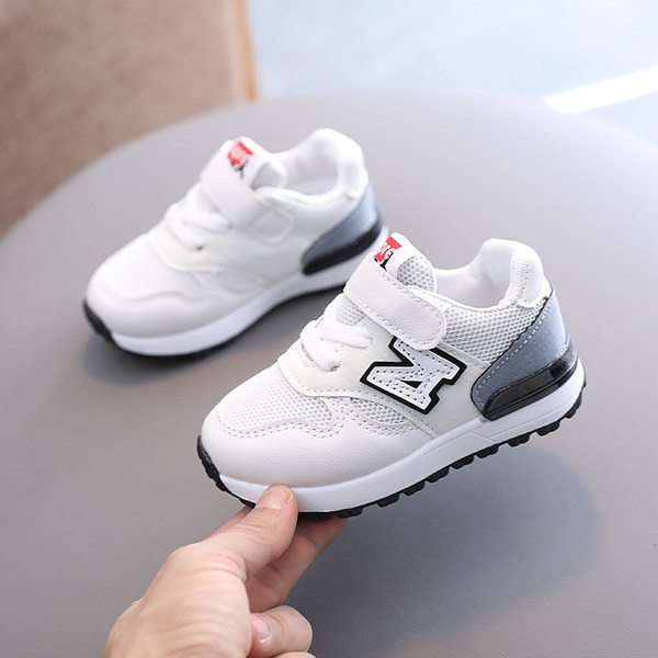 Νέο μοντέλο παιδικά αθλητικά παπούτσια για κορίτσια με επίπεδη σόλα