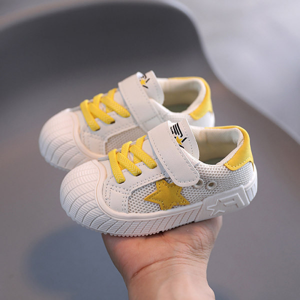 Μοντέρνα παιδικά αθλητικά παπούτσια με πλέγμα και λουράκια βελκρό