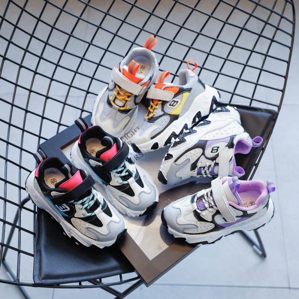 Ležerne dječje tenisice s grubim potplatom primjerene za djevojčice