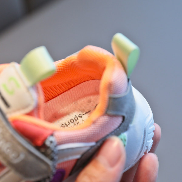 Μοντέρνα αθλητικά παπούτσια νέο μοντέλο για κορίτσια με τραχιά σόλα