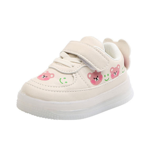 Modernūs vaikiški sportbačiai su aplikacijomis ir šviečiančiais padais – du modeliai