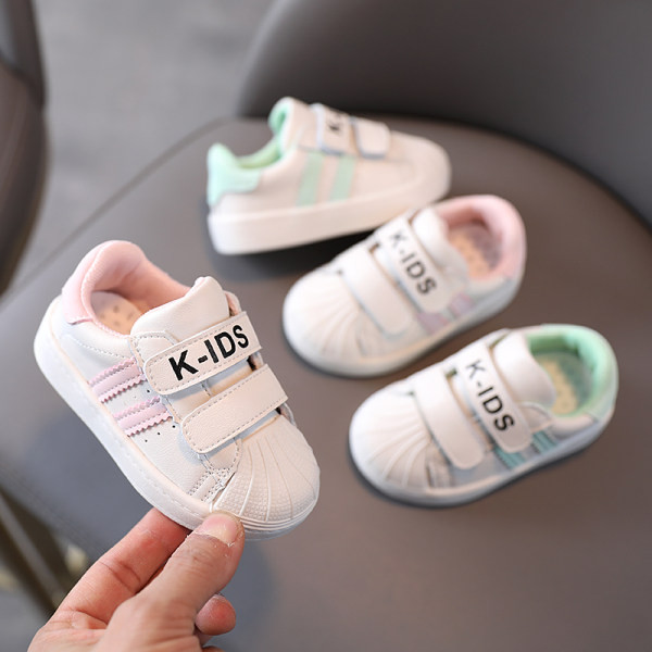 Adidași pentru copii cu autocolante și talpă plată