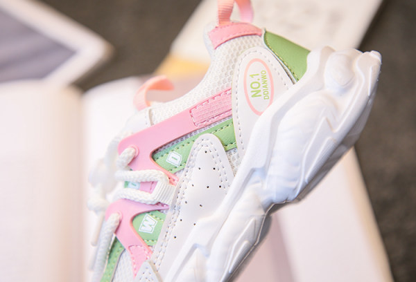 Proljetne tenisice sa grubim đonom novi model za djevojčice