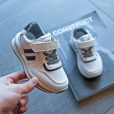 Παιδικά αθλητικά παπούτσια σε τρία χρώματα για κορίτσια κατάλληλα για την άνοιξη