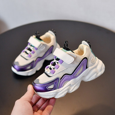 Tüdrukutele sobivate kleebistega kevadiste laste tossude uus mudel