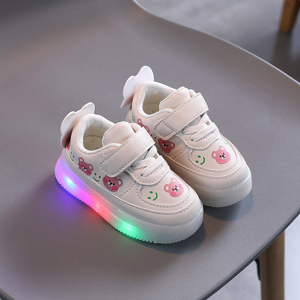 Svjetleće dječje tenisice s 3D elementima