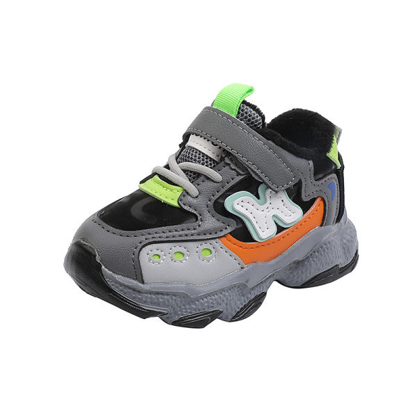 Sportske dječje tenisice s naljepnicom