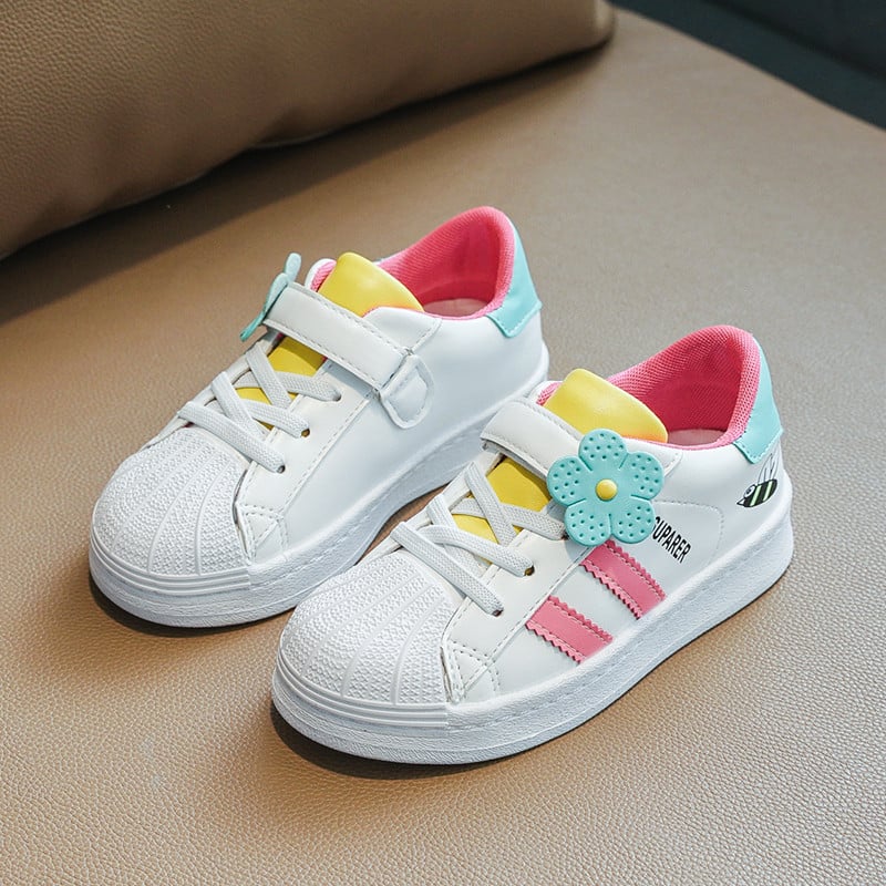 Παιδικά χρωματιστά αθλητικά παπούτσια από οικολογικό δέρμα με  λουλούδι